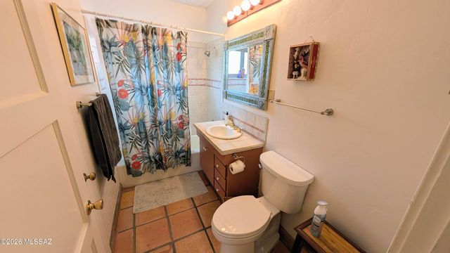 4001 E Rollins Road, Tucson, AZ 85739