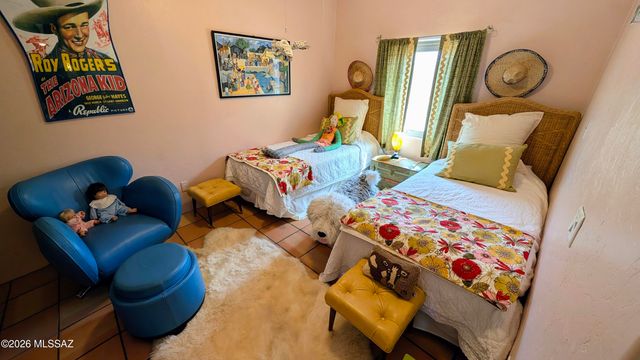 4001 E Rollins Road, Tucson, AZ 85739
