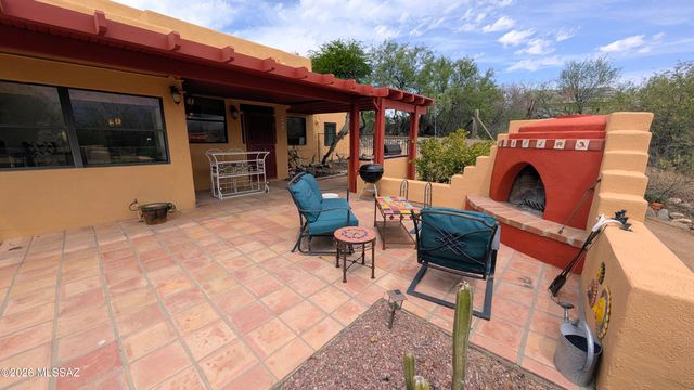 4001 E Rollins Road, Tucson, AZ 85739