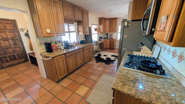 4001 E Rollins Road, Tucson, AZ 85739