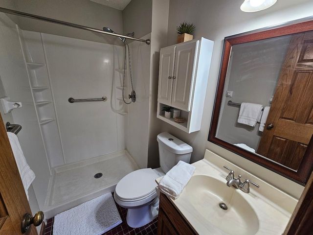 8701 Goldenrod Lane N, Maple Grove, MN 55369