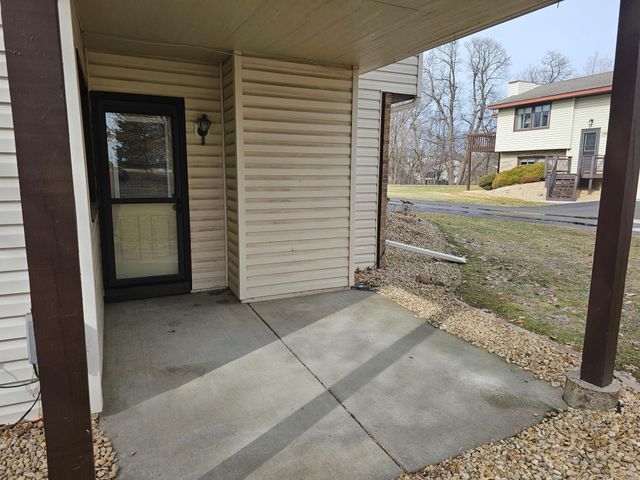 8701 Goldenrod Lane N, Maple Grove, MN 55369