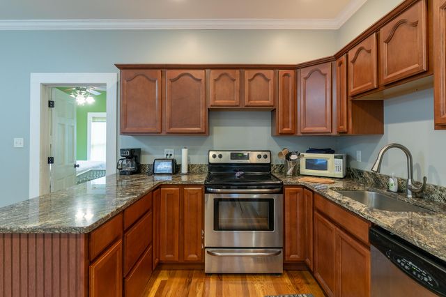 400 Old Mountain Road, Chattanooga, TN 37409