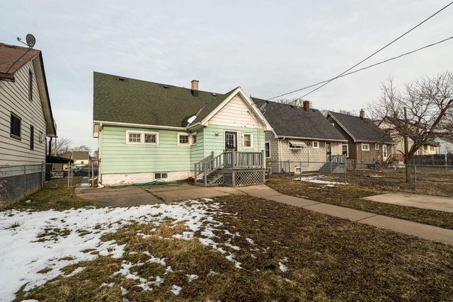 4858 N 26th STREET, Milwaukee, WI 53209