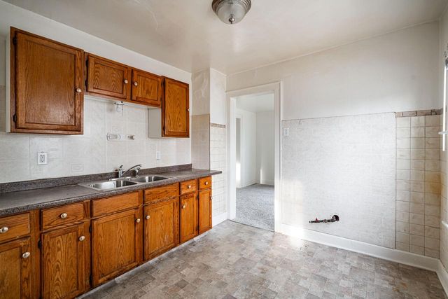 4858 N 26th STREET, Milwaukee, WI 53209