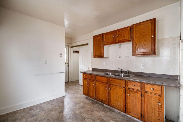 4858 N 26th STREET, Milwaukee, WI 53209