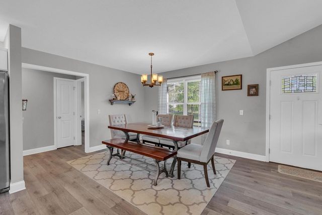 610 N McBroom Chapel Rd, Cookeville, TN 38501