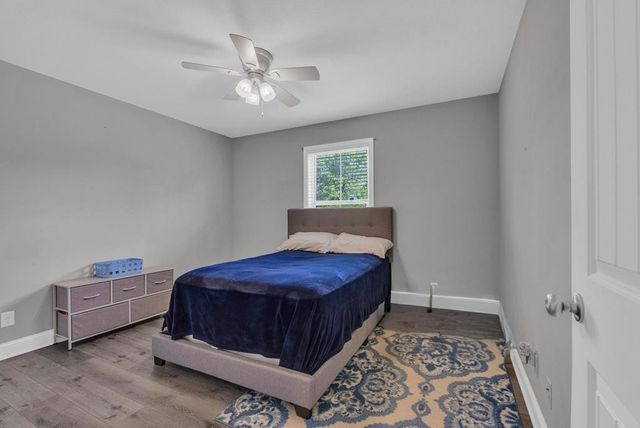 610 N McBroom Chapel Rd, Cookeville, TN 38501