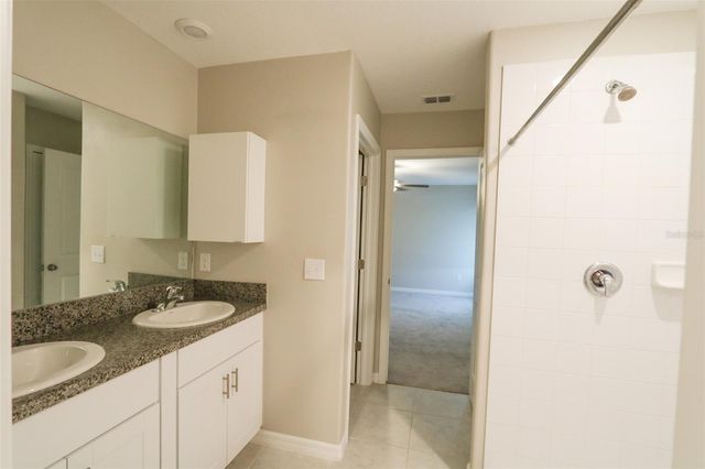 3715 DAISY BLOOM PLACE, Tampa, FL 33619