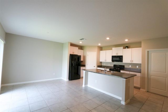 3715 DAISY BLOOM PLACE, Tampa, FL 33619