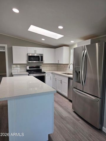 2233 E BEHREND Drive 92, Phoenix, AZ 85024