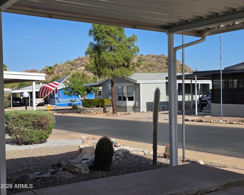 2233 E BEHREND Drive 92, Phoenix, AZ 85024 — photo 2