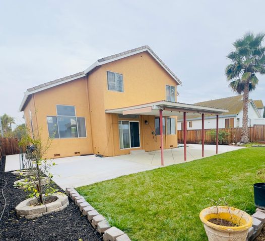 2236 Newport Ct, Discovery Bay, CA 94505