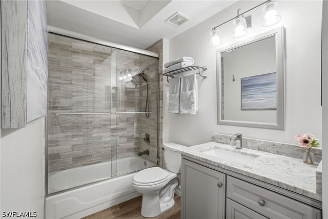 2310 Carrington CT 104, Naples, FL 34109