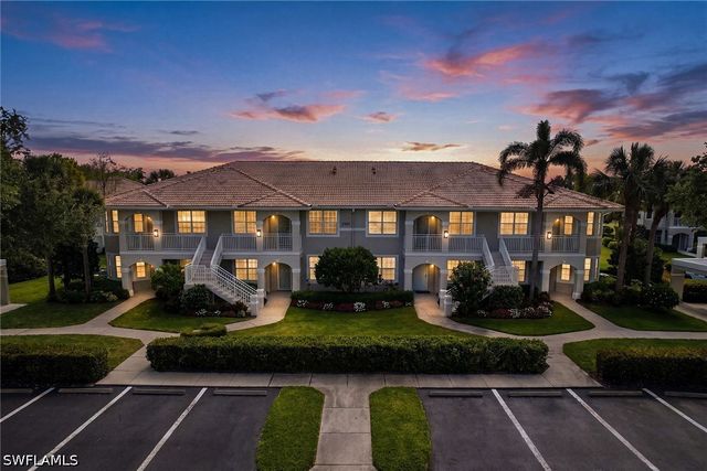 2310 Carrington CT 104, Naples, FL 34109