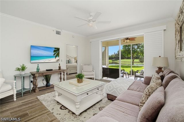 2310 Carrington CT 104, Naples, FL 34109