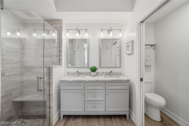 2310 Carrington CT 104, Naples, FL 34109