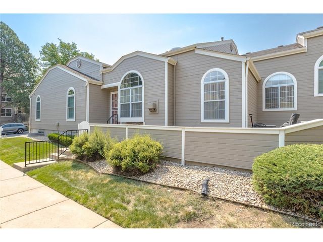 5727 W Asbury Pl, Lakewood, CO 80227