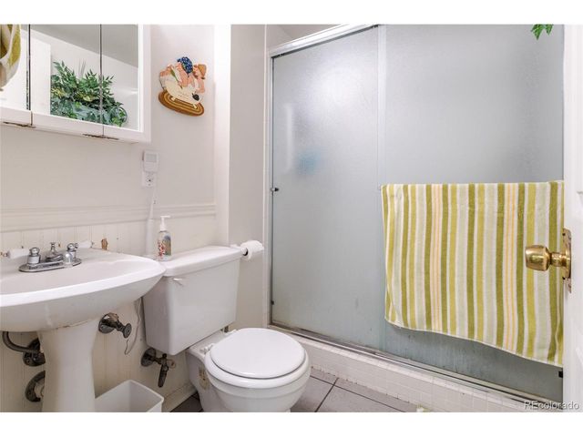 5727 W Asbury Pl, Lakewood, CO 80227