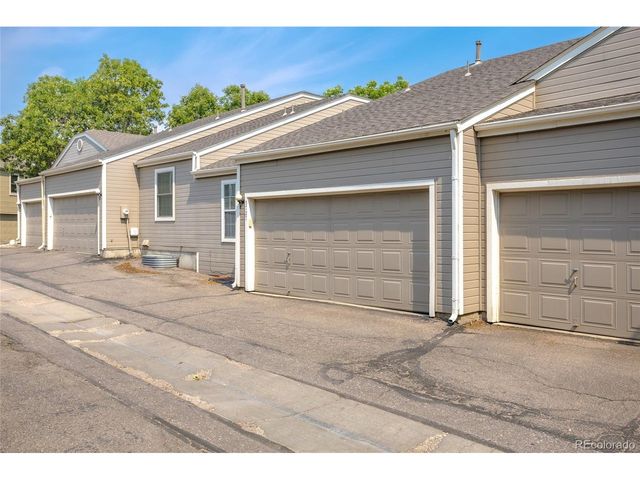 5727 W Asbury Pl, Lakewood, CO 80227