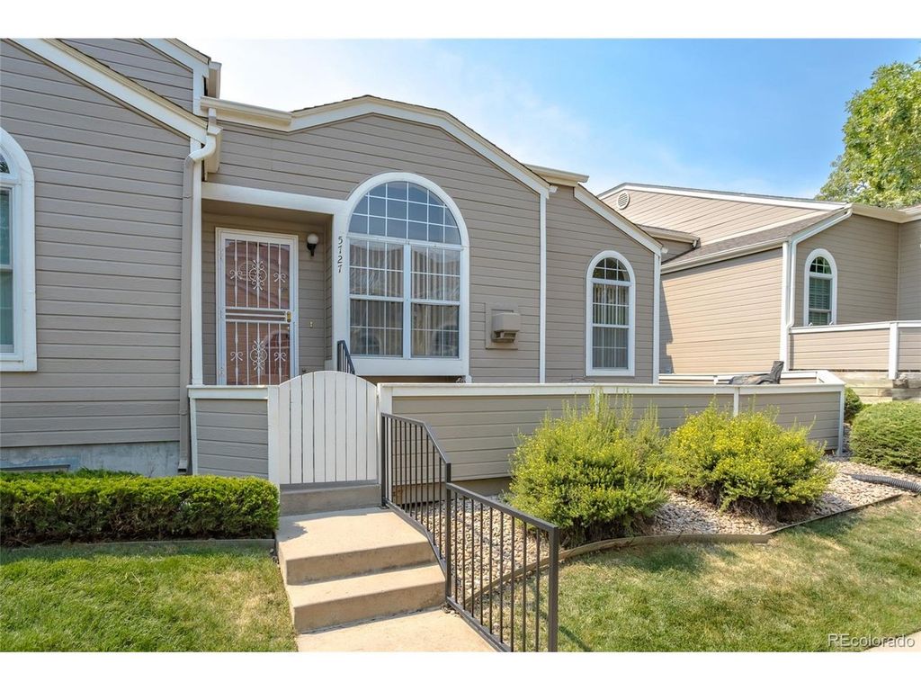 5727 W Asbury Pl, Lakewood, CO 80227