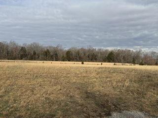 783 Mount Vernon Rd, Bethpage, TN 37022