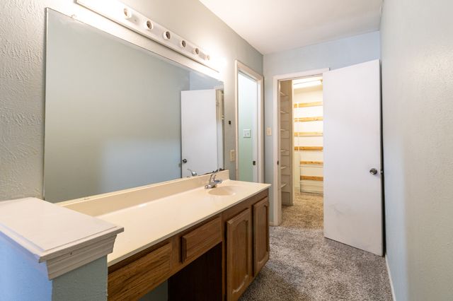 2910 Galemeadow Drive, Fort Worth, TX 76123