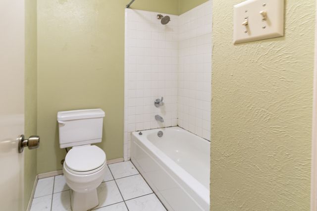 2910 Galemeadow Drive, Fort Worth, TX 76123