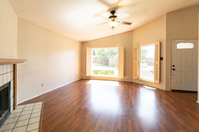 2910 Galemeadow Drive, Fort Worth, TX 76123
