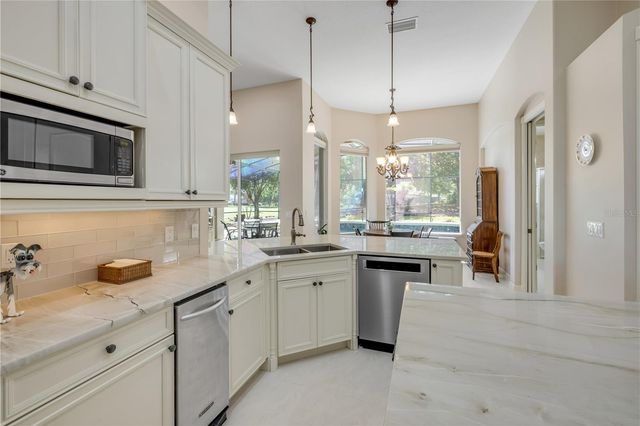 181 HAWKCREST COURT, Debary, FL 32713
