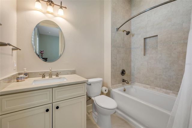 181 HAWKCREST COURT, Debary, FL 32713