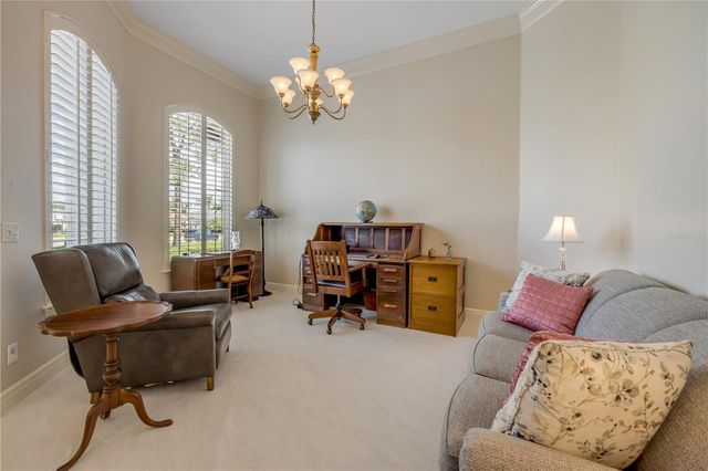 181 HAWKCREST COURT, Debary, FL 32713