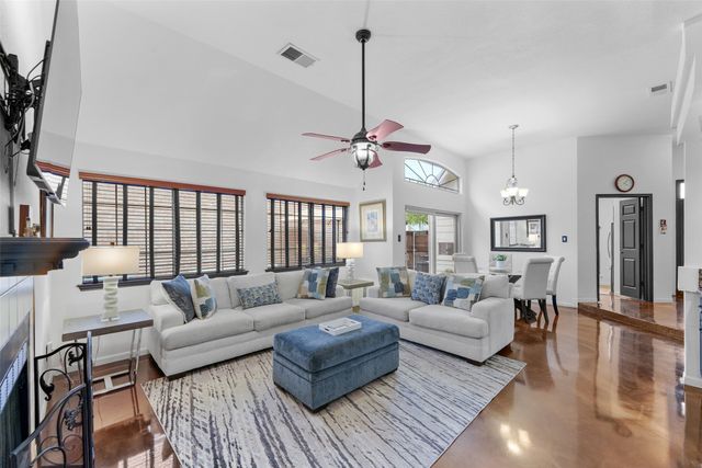 411 Red River Trail, Irving, TX 75063