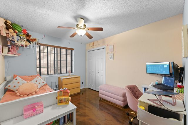 411 Red River Trail, Irving, TX 75063