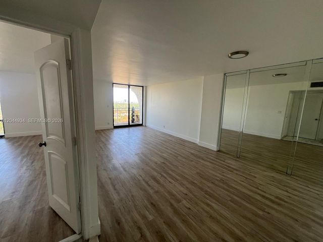 1600 S Ocean Drive 18C, Hollywood, FL 33019