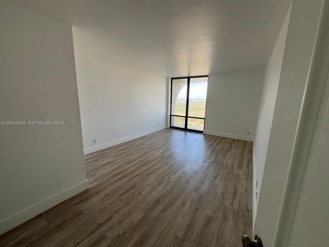 1600 S Ocean Drive 18C, Hollywood, FL 33019