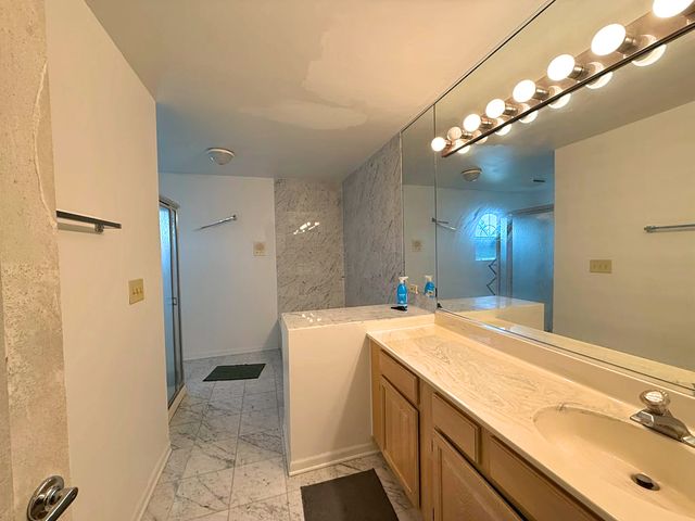 991 SWEETFLOWER Drive, Hoffman Estates, IL 60169