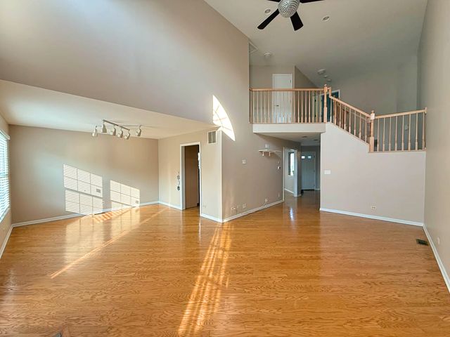 991 SWEETFLOWER Drive, Hoffman Estates, IL 60169