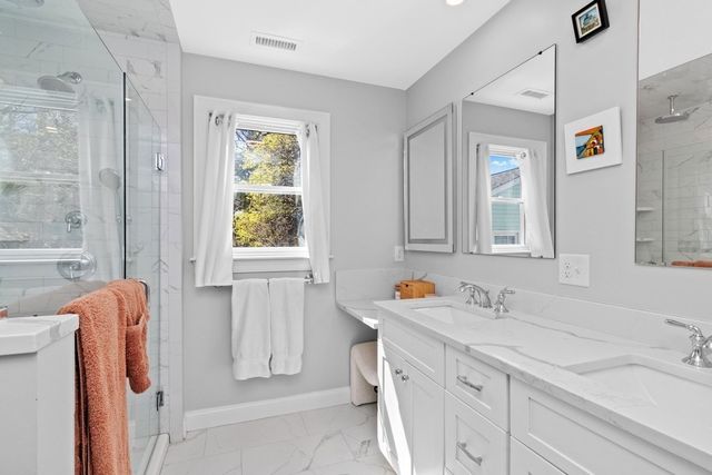20 College Farm Rd, Waltham, MA 02451