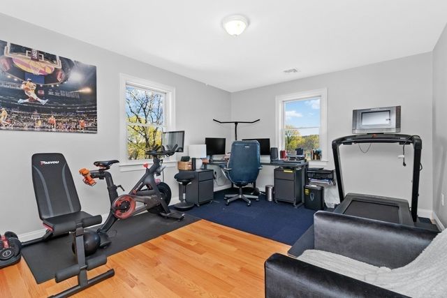 20 College Farm Rd, Waltham, MA 02451