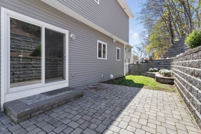 20 College Farm Rd, Waltham, MA 02451