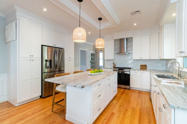 20 College Farm Rd, Waltham, MA 02451