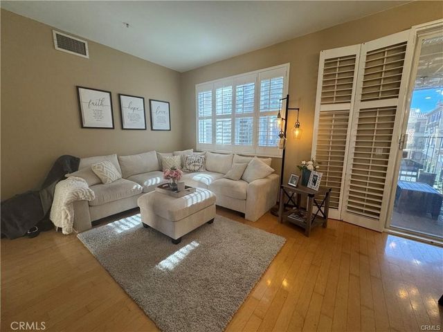 219 Seacountry Lane, Rancho Santa Margarita, CA 92688