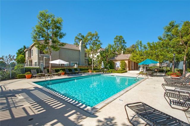 219 Seacountry Lane, Rancho Santa Margarita, CA 92688