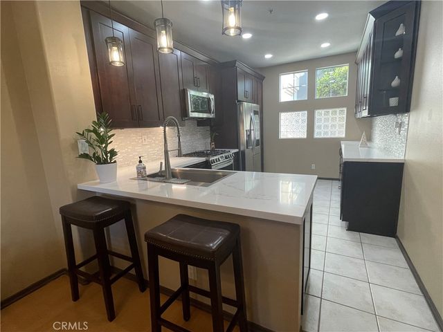 219 Seacountry Lane, Rancho Santa Margarita, CA 92688