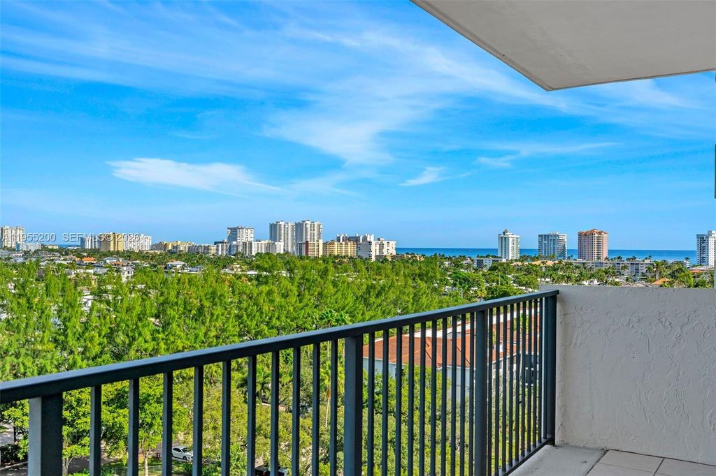 Image 22 of property listing at 3200 Port Royale Dr N 1111, Fort Lauderdale, FL 33308
