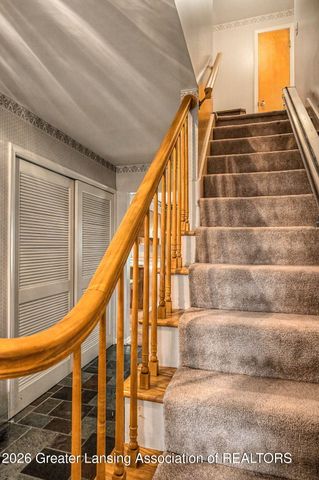 5812 Peachtree Drive, Grand Ledge, MI 48837