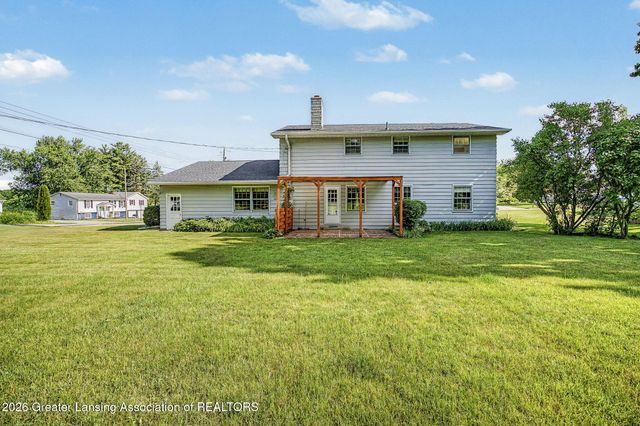 5812 Peachtree Drive, Grand Ledge, MI 48837