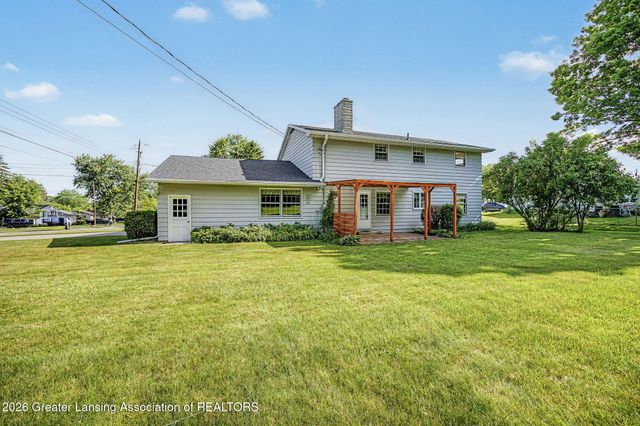 5812 Peachtree Drive, Grand Ledge, MI 48837