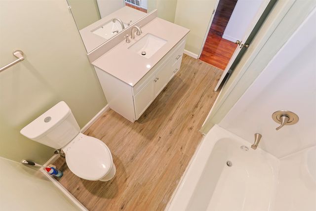 1228 Ironwood Drive, South Bend, IN 46617